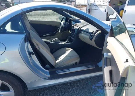 2007 Mercedes-Benz Slk 280 z USA, uszkodzony, nr VIN WDBWK54F37F139920